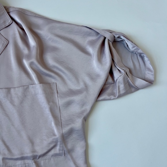 Silky Button-Up Cropped Shirt - Picture 3 of 5